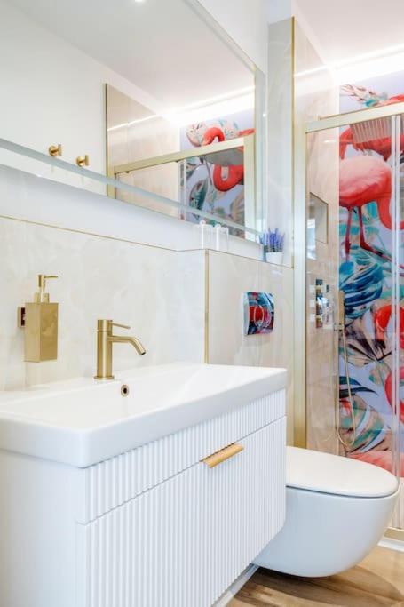 Willa House 10 Mins To Tower Bridge Hot Tub & Parking Londyn Zewnętrze zdjęcie