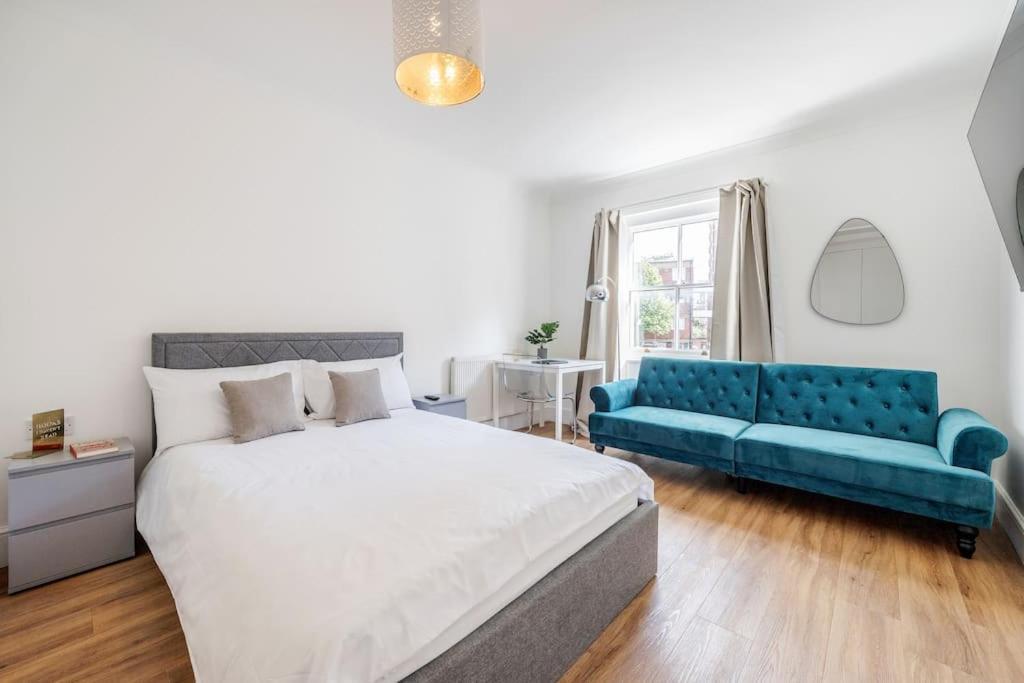 Willa House 10 Mins To Tower Bridge Hot Tub & Parking Londyn Zewnętrze zdjęcie