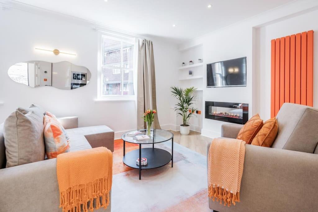 Willa House 10 Mins To Tower Bridge Hot Tub & Parking Londyn Zewnętrze zdjęcie
